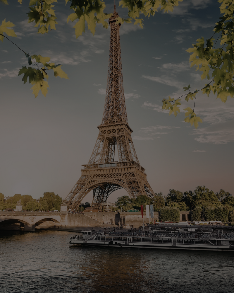 Né à Paris